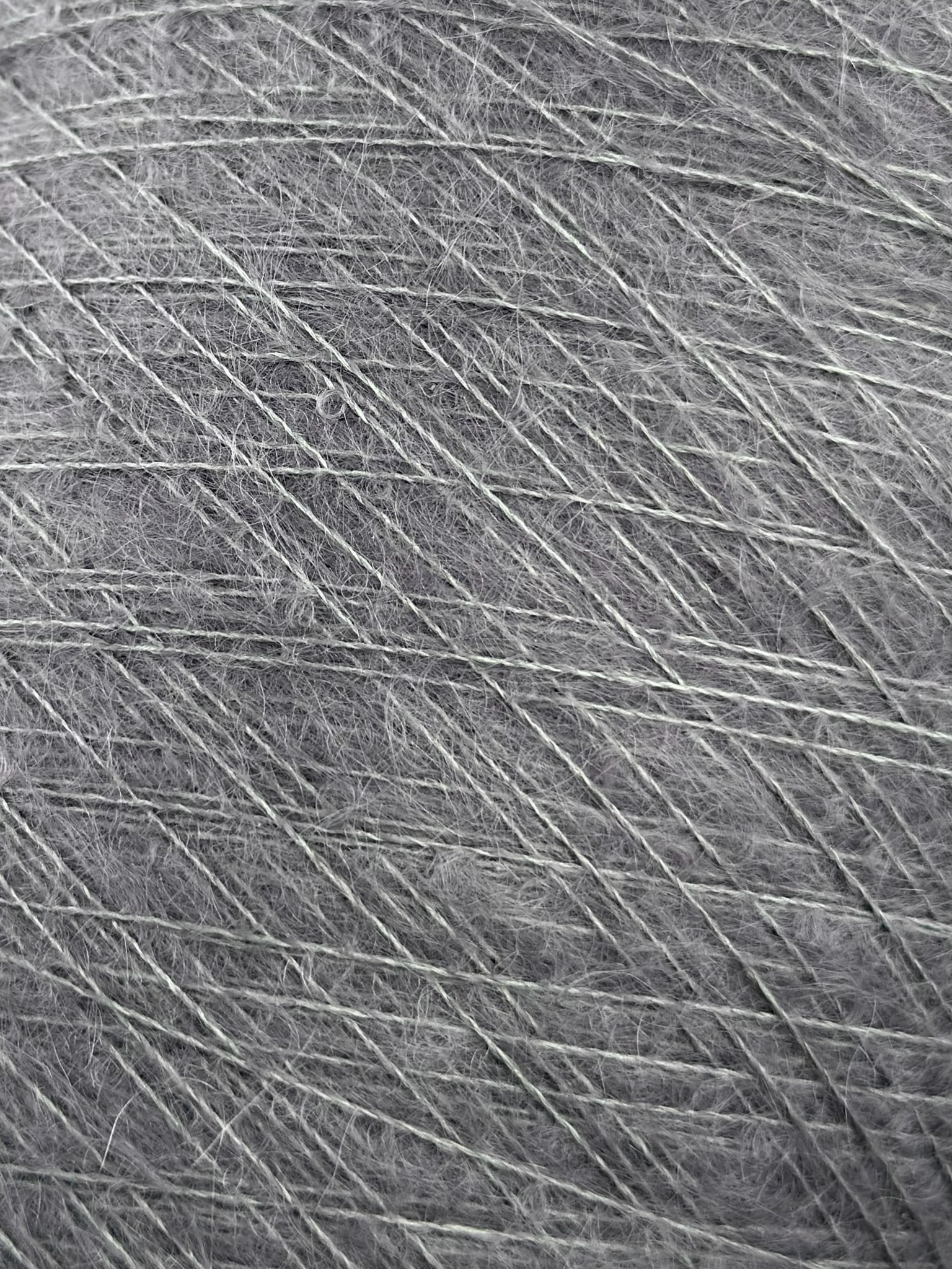 Royal Kid Silk Nm 9000 – Filato Super Kid Mohair e seta col. Grigio fumo | Zimpfer Wolle Selezione foto 5